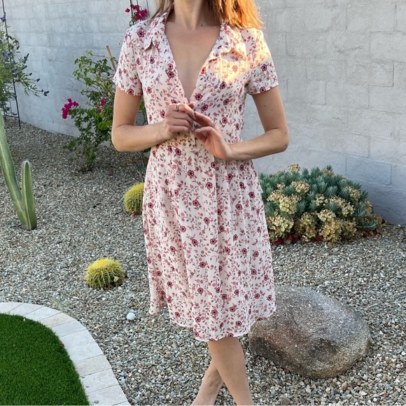Wayf Dresses & Skirts - WAYF cream and pink floral shirt sleeve dress with button front sun dress